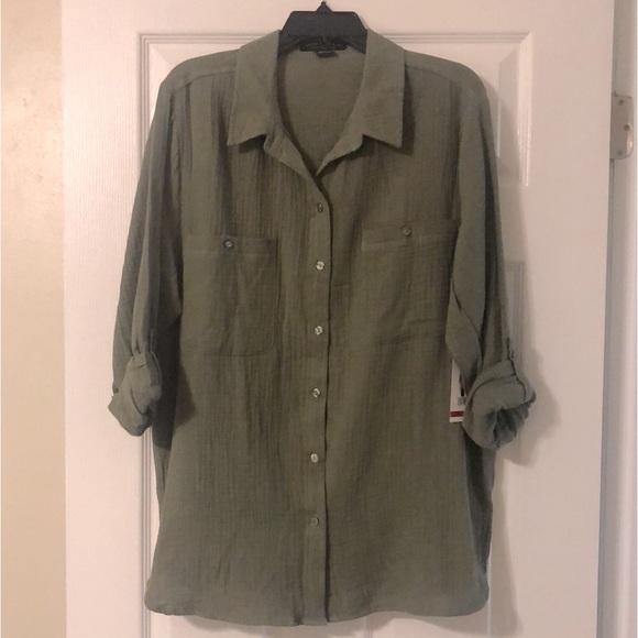 Sanctuary Tops - Sanctuary 100% Cotton Gauze Shirt in an olive green. XL - NWT Back to Nature
